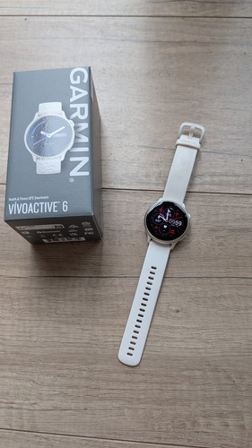 Garmin vivoactive gps - garmin,
