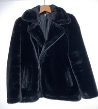 H&M Divided Faux Fur Jacke
