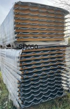 Dachpfannenprofil isoliert