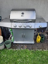 Gas Grill Konifera mit Gasflasche