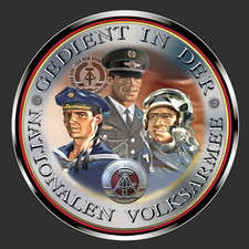 Moderneres Motiv (Fliegeruniform) - DDR-NVA-Aufkleber - glänzend - 70 mm - rund