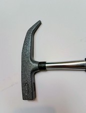 Geologenhammer mit  gekrümmte