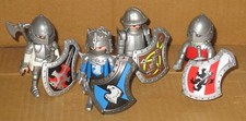 4x Ritter mit Schilden & Waffen...228