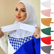 Ein Stück Amira Hijab