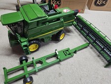 John Deere T670i Mähdrescher, Grün/Gelb, Interaktives Mähwerk