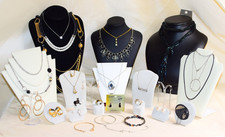 XXL Schmuck Sammlung Konvolut Ketten Armbänder Ohrringe..