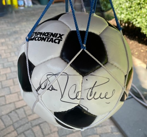 Fussball mit autogramm - mit,
