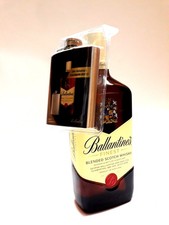 Ballantines Finest Geschenk Set Blended Scotch Whisky 0,7 l Flachmann