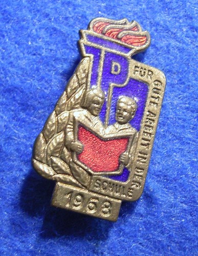 169 ddr pionierabzeichen - 09,