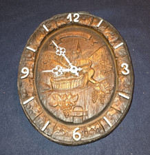 Schöne Wanduhr Holzoptik