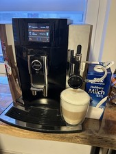 Jura E8 Kaffeevollautomat -