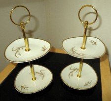 2 Etageren im Antikstil a