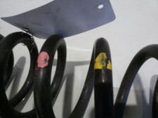 Mitsubishi Outlander CW BJ2008 Feder Schraubenfeder hinten links 1x pink 1x gelb