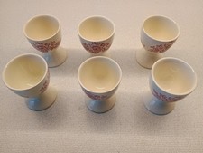 Eierbecher auf Fuß Crown