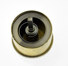 Federhaus mit Feder für