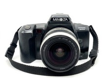 Minolta Dynax 303si + Minolta