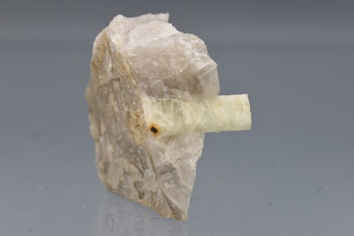 Beryll zirkon - beryll, x