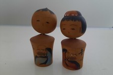 2 japanische Kokeshi Puppen