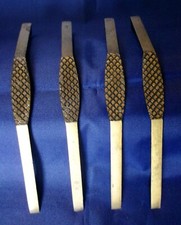 4 Schrankmöbelgriffe Vintage