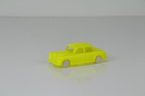Modellauto mercedes 220 gelb - 220,