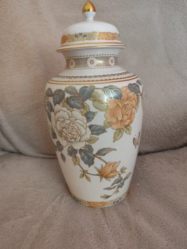 Kaiser porzellan deckelvase - porzellan,