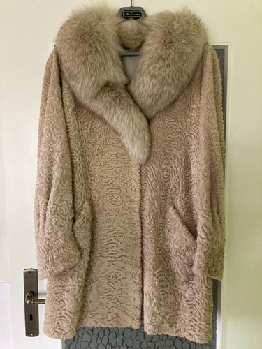 Sehr elegante pelzjacke - sehr,