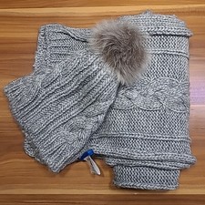 Wollschal & Mütze von Joop