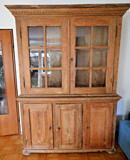 Antiker rustikaler Bauernschrank aus dem Emsland, Eiche, mit Original-Scheiben