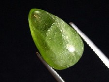 Peridot 12,47 Ct. Apfelgrün