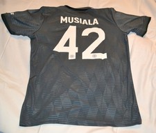 Bayern München  Adidas  Wiesn