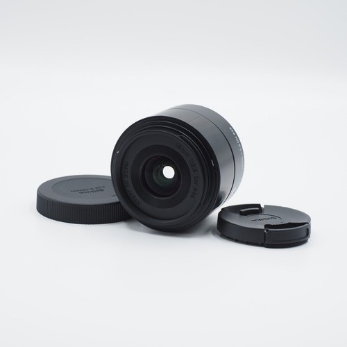Sigma 19mm dn schwarz - f2.8,