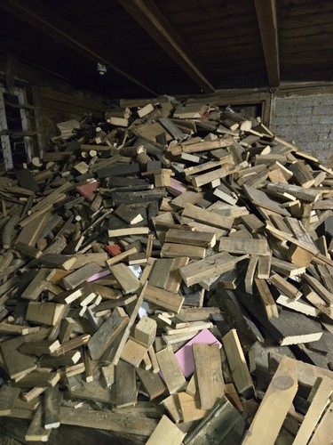 Brennholz aus paletten und - paletten,
