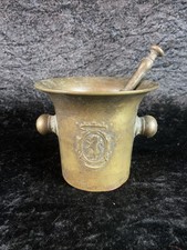 Großer Mörser Apothekenmörser Antik Bronze mit Stößel Löwen Wappen 1600 Gramm