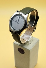 Adidas 10-0002B ETA Swiss Quarz Unisex Armbanduhr in guter Erhaltung