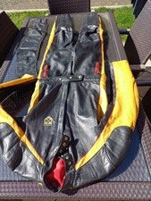 Motorrad- Bekleidung 