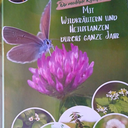 Mit wildkräutern und - wildkräutern,