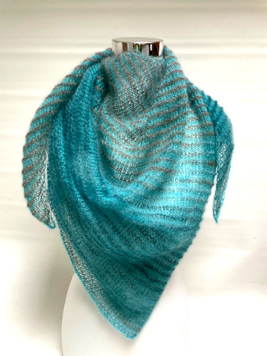 Handgestricktes tuch - handgestricktes,