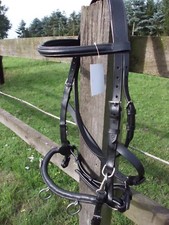 Eleganter Kappzaum aus Leder Gr. Cob / Vollblut,schwarz