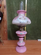 Antike Französische Petroleum-Lampe, Rosa Opaline-Glas