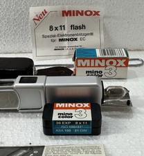 MINOX B Kamera 1:3,5 F=15mm Silber, Blitzaufsatz mit Tasche, MINOX Film + Blitze