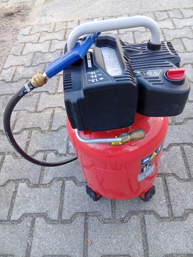 Black decker kompressor 24l - &,