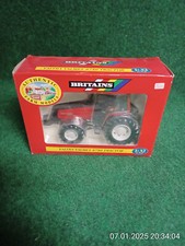 Britains Valtra 8750 Hauser