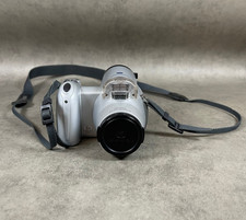 Konica Minolta Dimage Z10 - Silber - 3.2 MP - 8x Zoom - Digitalkamera - Kamera