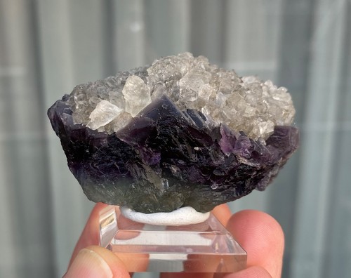 Zweifarbiger fluorit mit - 🎬,