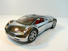 Modellauto REVELL * AUDI AVUS  * 1:18 * chrom