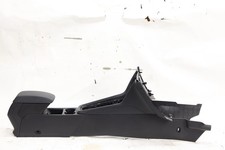 Seat Leon III Armlehne Mittelkonsole Mitteltunel