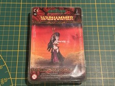 Warhammer Dark Elves Dunkelelfen Supreme Sorceress Zauberin Plastic New Rare OOP