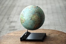 Alter Zakovsky Globus 26 cm