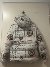 Burberry Jacke Sehr Gut Ist Fast Neu Ohne Etikett Nie Angehabt Maße M