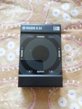 Native Instruments Audio 2 DJ Soundkarte Audio Interface